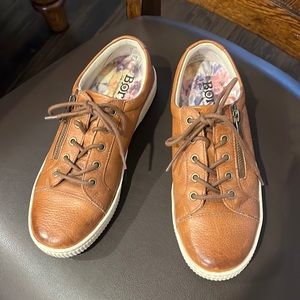 Born lace up/zipper leather shoes